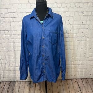 Old Navy Denim Blue Button Down Shirt